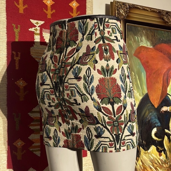 Floral Tapestry Mini Skirt Zara - Picture 3 of 8